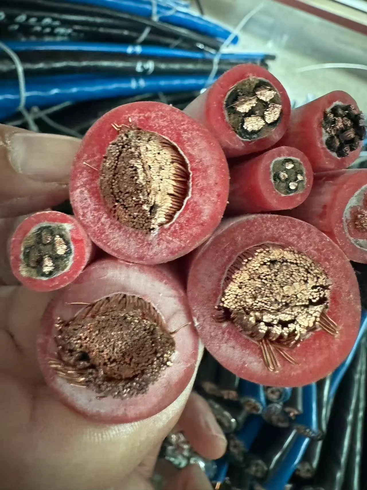 Silicone insulation flame-retardant power cable showing armoured and shielded construction.